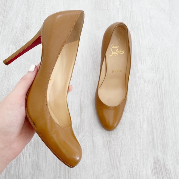 Christian Louboutin Shoes - Christian Louboutin Brown Leather Pump Round Toe